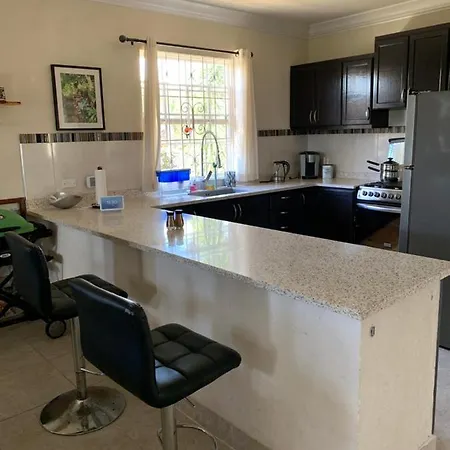 Raivens Nest Bed And Breakfast